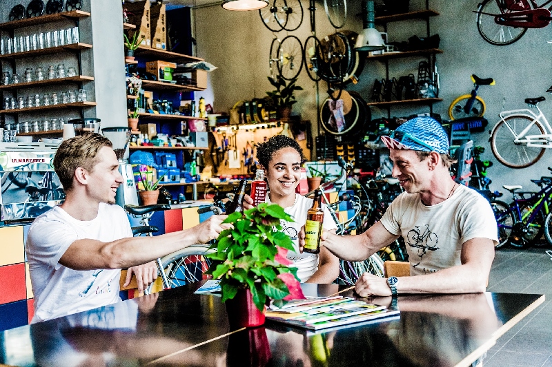 Gründer Team im ersten Radcafe Sonnenallee